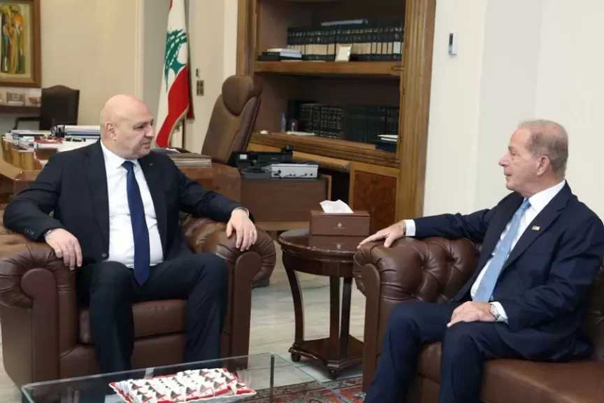 الرئيس اللبناني يؤكد للسفير الأمريكي ضرورة تثبيت وقف إطلاق النار في الجنوب