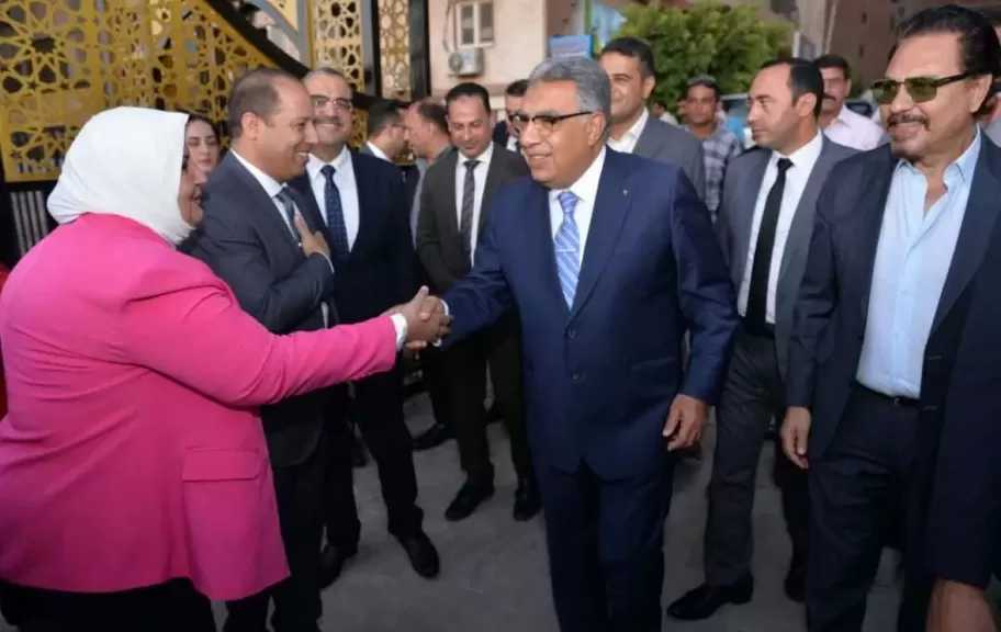 محافظ الدقهلية يفتتح ممشى البهجة بالمنصورة ضمن فعاليات المهرجان القومي للمسرح