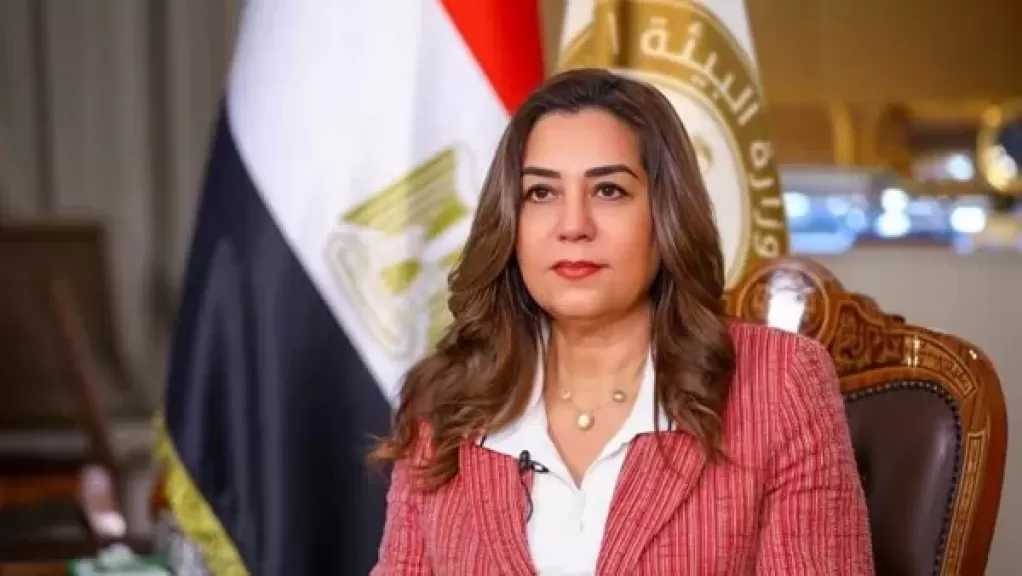 وزارة التنمية المحلية تضع خريطة لتطوير قطاع المخلفات الإلكترونية