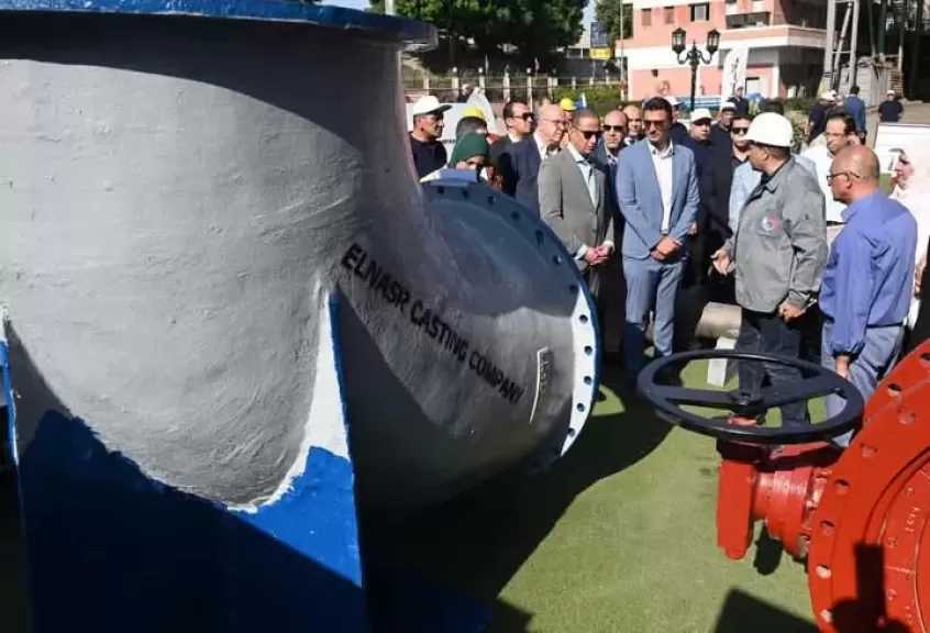 وزير الصناعة يتفقد مصنع شركة النصر للمسبوكات بالجيزة