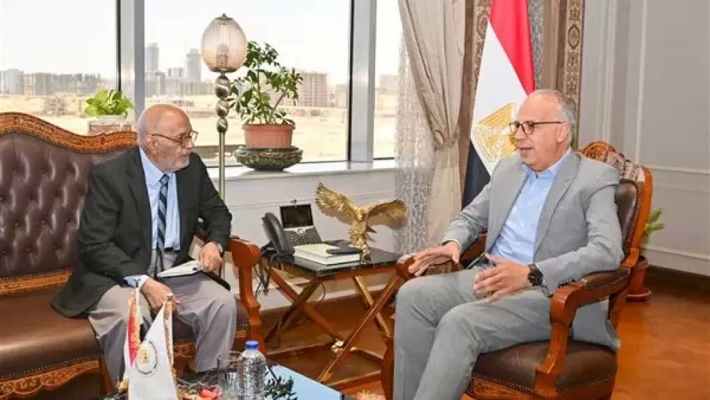 وزير الري يتابع آليات رصد المنشآت المائية ويؤكد أهمية توثيق الخبرات المتراكمة