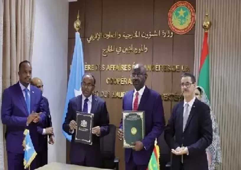 وزير الخارجية الموريتانية يبحث مع نظيره الصومالي تعزيز التعاون الثنائي