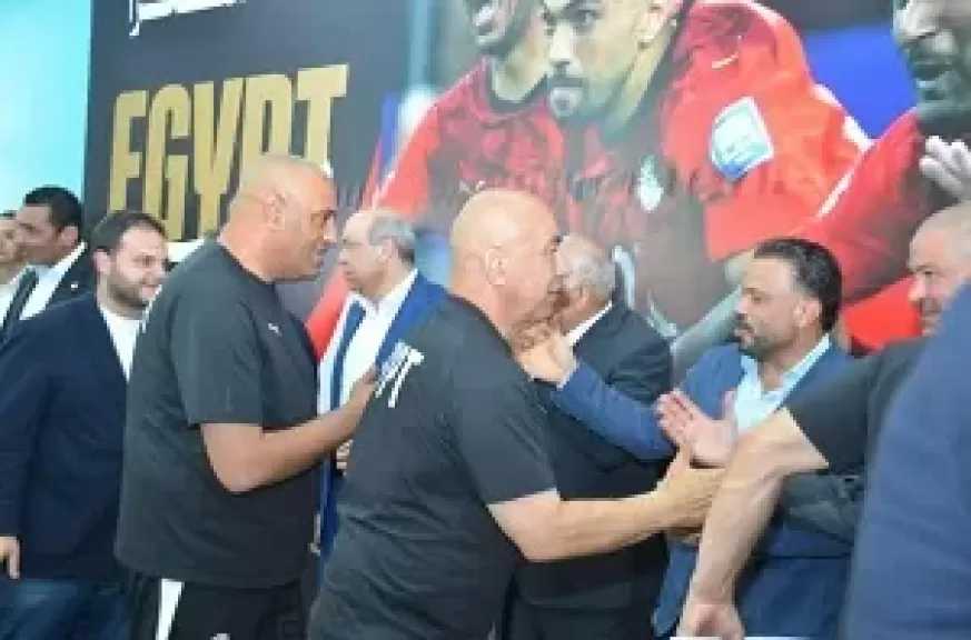 رئيس شباب النواب خلال استقبال بعثة منتخب مصر بمطار العلمين: رفعتم اسم مصر