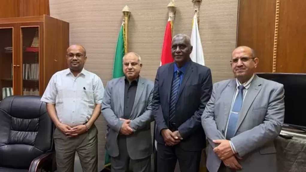 الأمين العام لاتحاد الأطباء العرب يستقبل رئيس اتحاد أطباء السودان ووفدًا من سفارة السودان