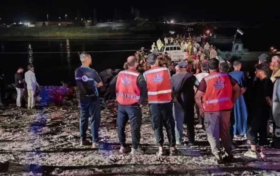 سوريا: وفاة طفلين وإنقاذ 15 مدنيا إثر غرق عبّارة في دير الزور