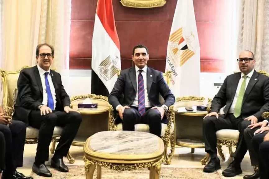 وزير الشباب والرياضة يبحث مع رئيس ”الأنوكا” ورئيس اللجنة الأولمبية المصرية زيادة عدد الألعاب بدورة الألعاب الأفريقية المؤهلة لأولمبياد لوس أنجلوس 2028