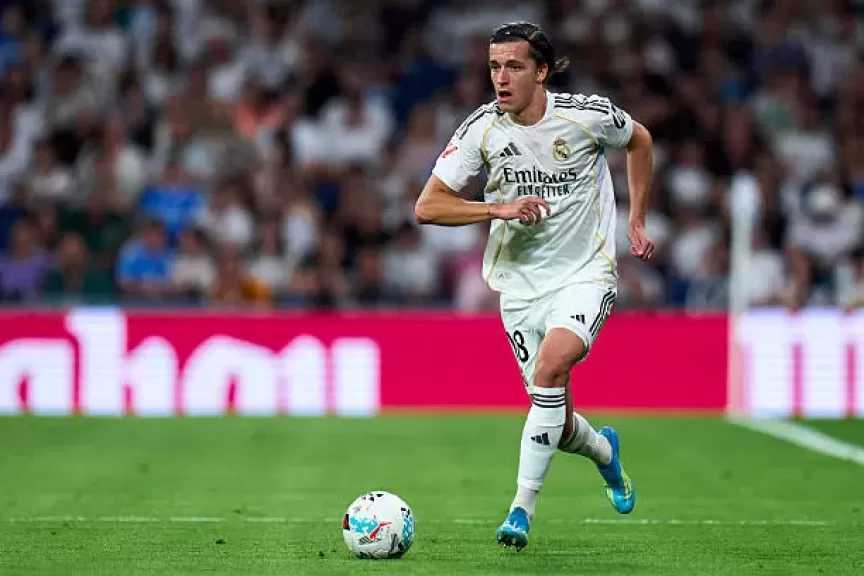 تشيلسي يتقدم بعرض لضم ألفارو كاريراس من ريال مدريد