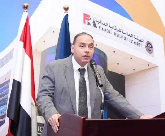الرقابة المالية تجيز لمراقب الحسابات مراجعة خمسة صناديق استثمار في وقت واحد بدلًا من ثلاثة
