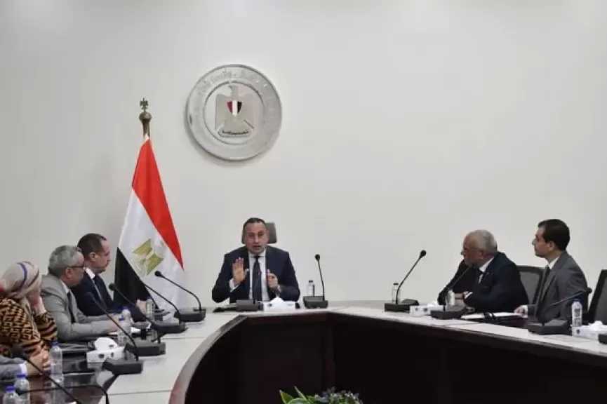 «قنصوة» يلتقى قيادات وزارة الثقافة ويؤكد على منح الأولوية للمحافظات الحدودية