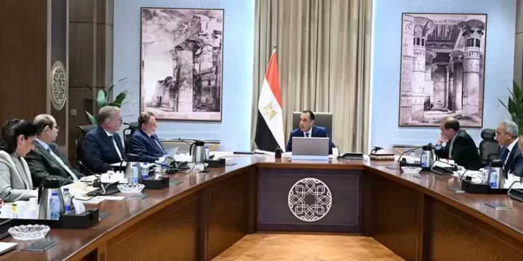رئيس الوزراء يتابع جهود زيادة المخزون الاستراتيجي من المنتجات البترولية
