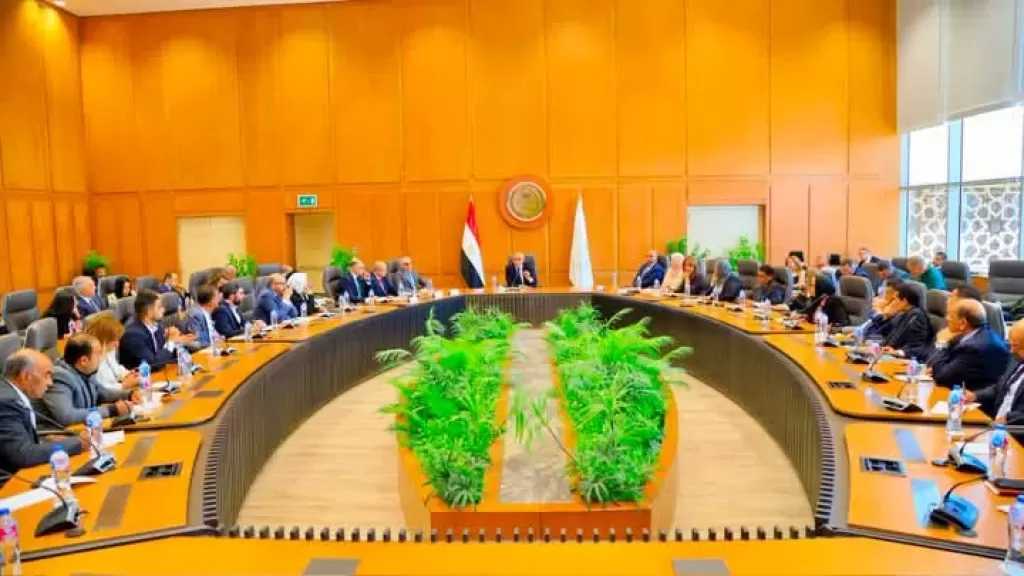 الوزير محمد عبد اللطيف: الالتزام بالقرارات الوزارية المنظمة للمصروفات الدراسية ونسب الزيادة المقررة