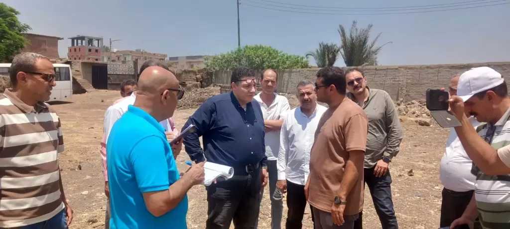 محافظ الدقهلية يكلف لجنة فنية لمعاينة مواقع مشروعات استثمارية بالسنبلاوين وبني عبيد