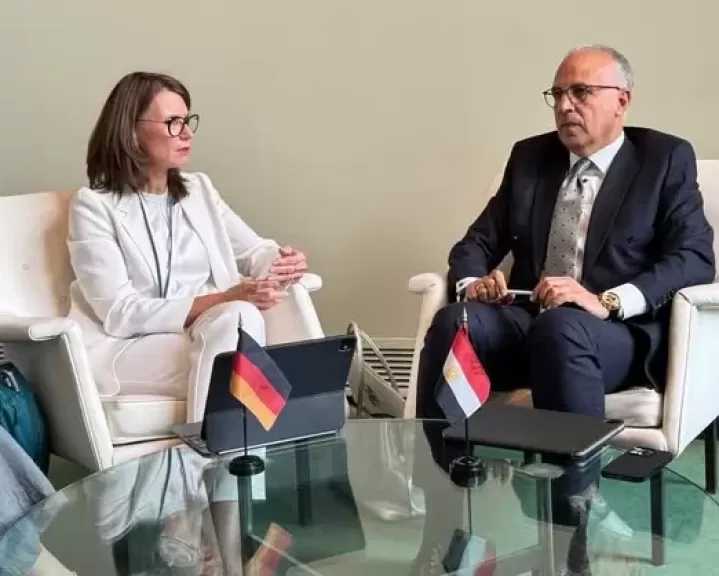 وزير الري يبحث مع الجانب الألماني تعزيز التكامل بين الحوارات التفاعلية لمؤتمر الأمم المتحدة للمياه 2026