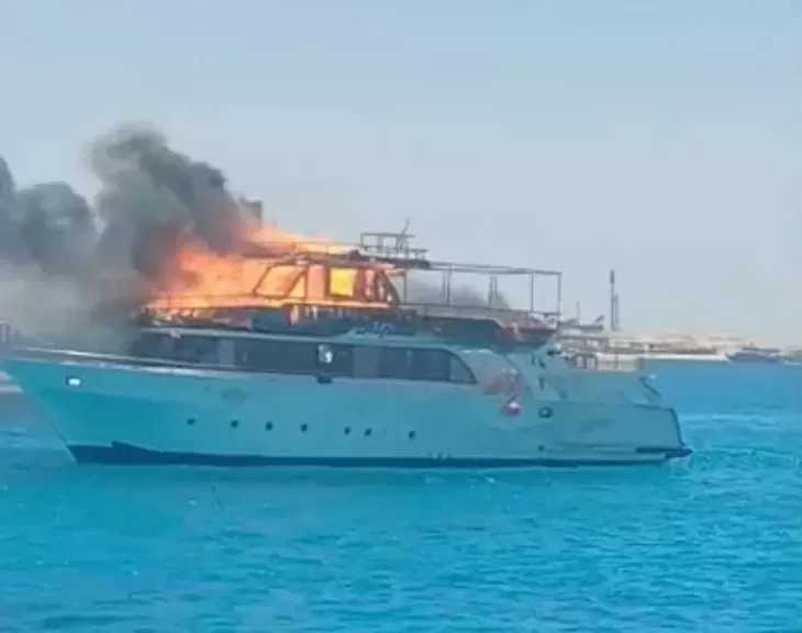 حريق بلنش سياحى قرب جزيرة الجفتون وإجلاء جميع الركاب دون إصابات