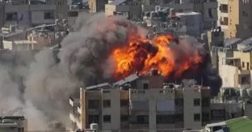 التليفزيون الإيراني: إخلاء مستشفى في الأحواز بعد سقوط صواريخ أمريكية في محيطه