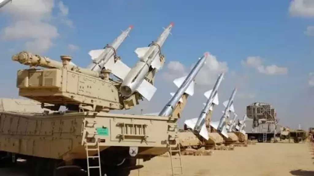 الدفاعات الكويتية تتصدى لهجمات إيرانية.. وصفارات الإنذار تدوي في البحرين