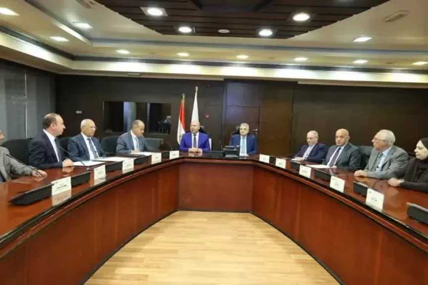 وزير النقل يترأس اجتماع الجمعية العامة غير العادية لشركة موانئ مصر البحرية