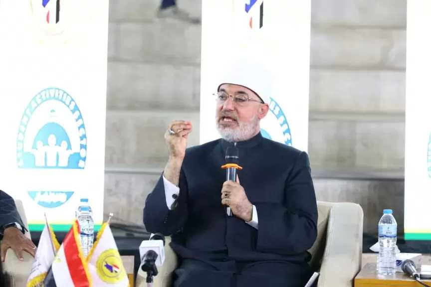 المفتي: السعي وراء ”الترند” يهدد المجتمعات والذكاء الاصطناعي يجب أن يبقى تحت إدارة الإنسان