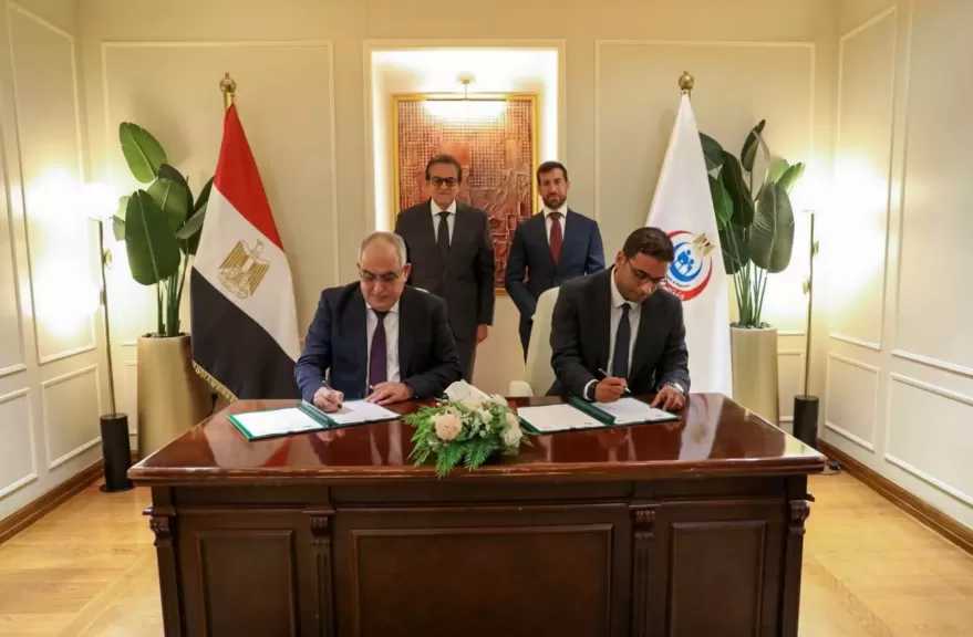 وزير الصحة يشهد توقيع بروتوكول لميكنة منظومة الرمد
