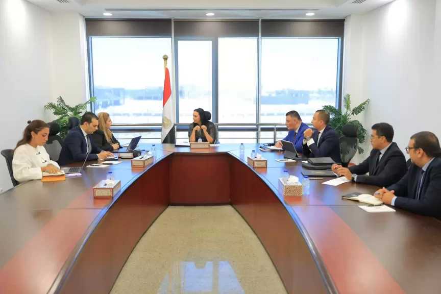 وزيرة التضامن تتابع الخطة التنفيذية لصندوق دعم الصناعات الريفية والبيئية