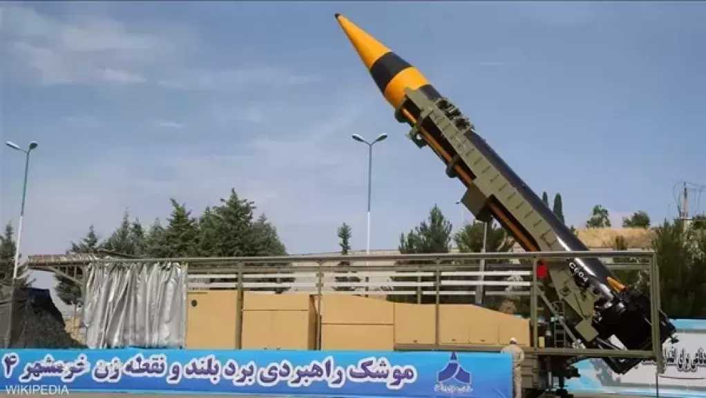 خبير سياسات دولية: هجمات إيران على القواعد العسكرية بالمحيط العربي ”تفتقر للعقلانية”