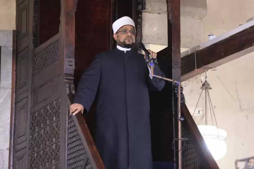 أمين «البحوث الإسلامية» من منبر الجامع الأزهر: القوة الحقيقية تُبنى بالرحمة والعدل |صور