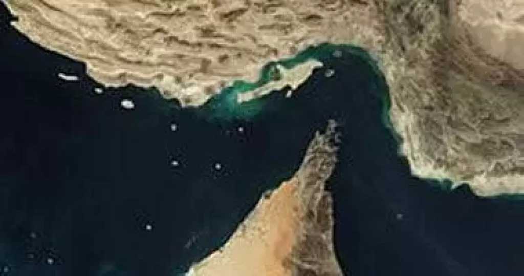 الحرس الثوري الإيراني: إيقاف 4 ناقلات نفط مخالفة حاولت عبور مضيق هرمز في عملية مشتركة
