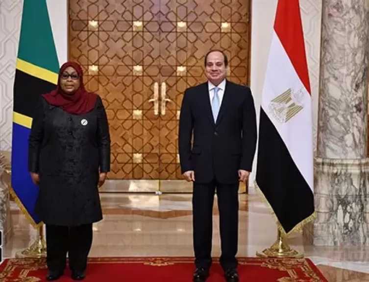 بدء مباحثات الرئيس السيسي ورئيسة تنزانيا بمدينة دار السلام