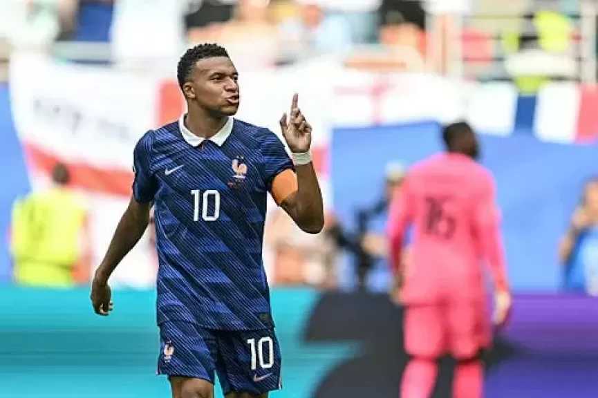 متفوقا على ميسي.. مبابي ينتزع عرش الهداف التاريخي ويقترب من الحذاء الذهبي لكأس العالم