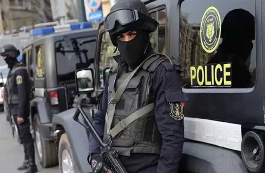 التحقيق مع المتهم بسرقة مبلغ مالي من داخل محل بالزيتون
