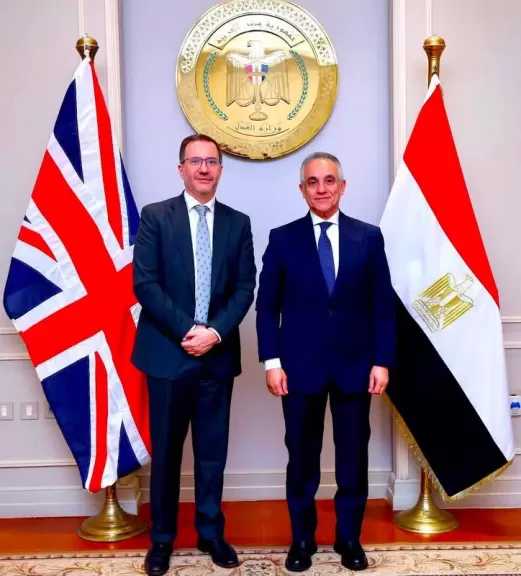 وزير العدل يستقبل سفير المملكة المتحدة بالقاهرة
