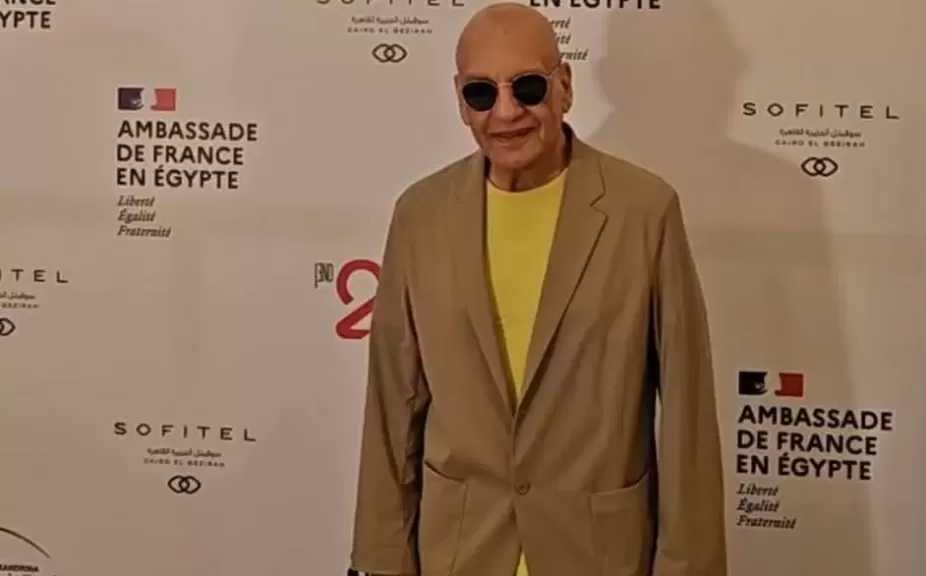 خيري بشارة: الجمهور سيشاهد عالما مدهشا ومختلفا في مسرحية داليدا.. الأغنية التي لا تنتهي