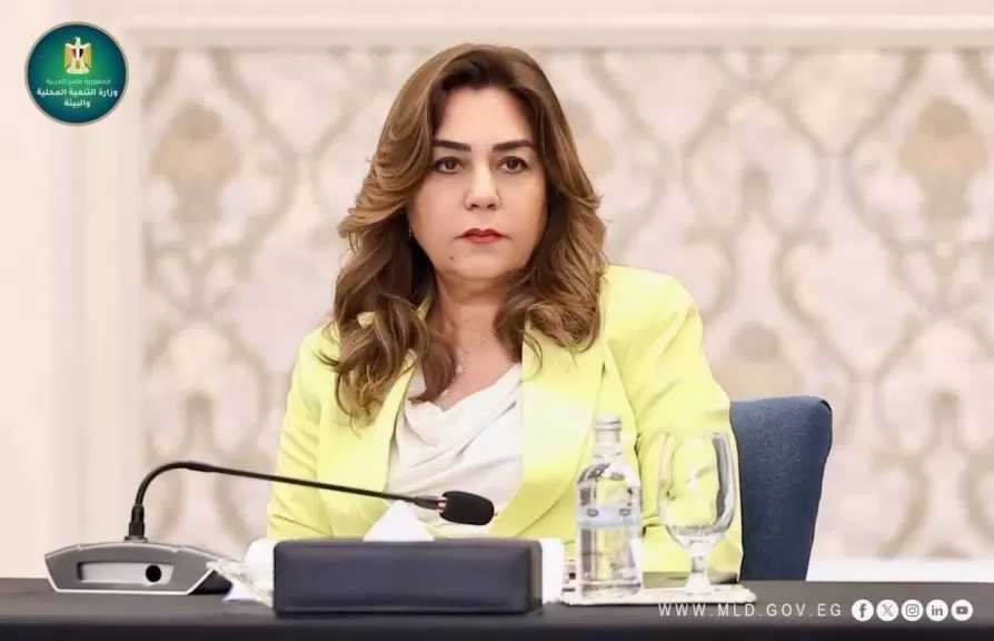 وزارة التنمية المحلية والبيئة تتخذ الإجراءات القانونية حيال عائمة سياحية بالأقصر صرفت مخلفاتها في نهر النيل