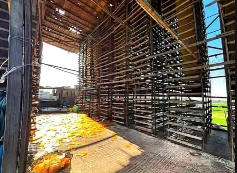 ضبط مصنع غراء غير مرخص بالمنوفية.. والتحفظ على 450 طنًا