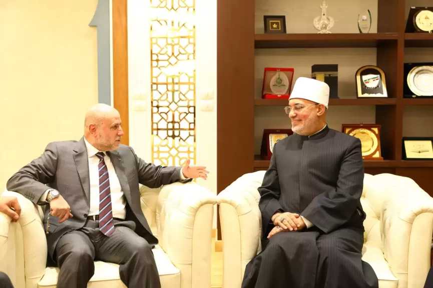 مفتي الجمهورية يستقبل قاضي قضاة فلسطين لتنسيق الجهود بين المؤسسات الدينية في مواجهة التحديات الراهنة