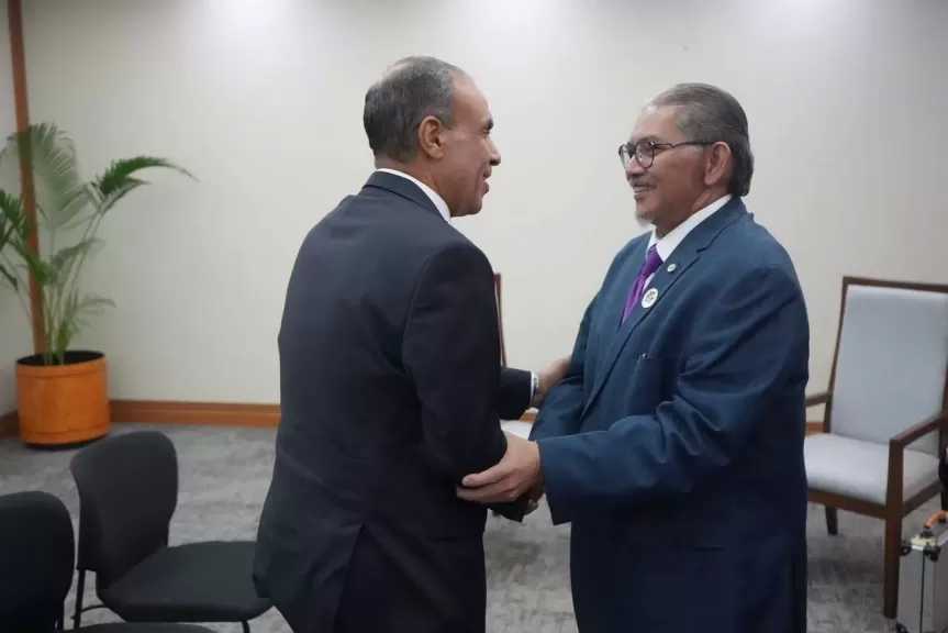 ترامب: روسيا والصين لا تشاركان فى توريد الأسلحة إلى إيران