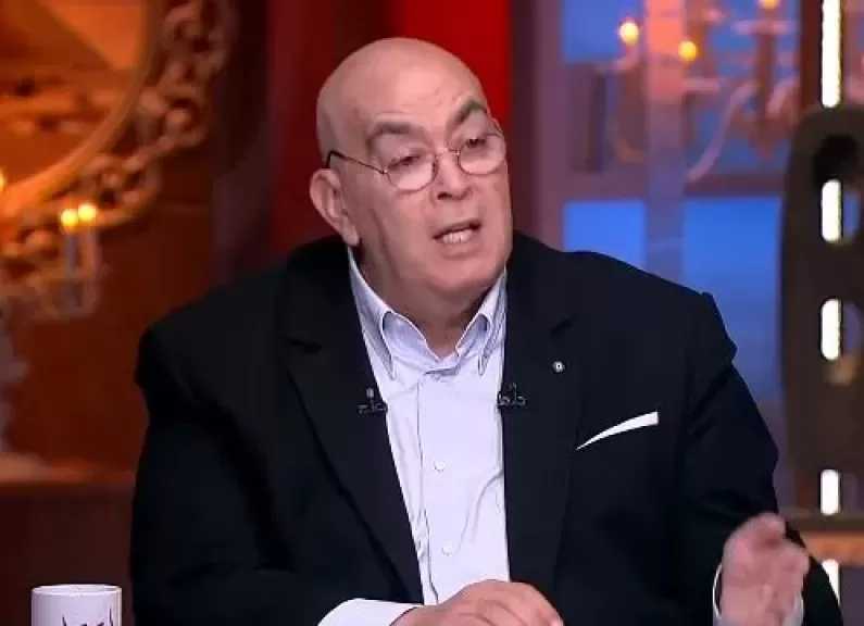 عماد أديب: التحديات الراهنة لا تطيق الجبال على حملها.. وتخارج الدولة من المشروعات يحسن الاقتصاد