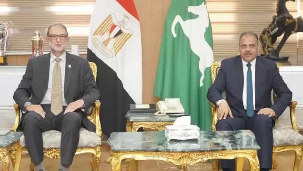 رئيس سلامة الغذاء يبحث مع محافظ الشرقية تعزيز منظومة سلامة الغذاء وتشديد الرقابة على الأسواق ودعم الاستثمار
