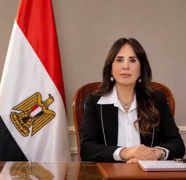 وزيرة الإسكان تتابع موقف تنفيذ عدد من مشروعات مياه الشرب والصرف الصحي بـ7 محافظات