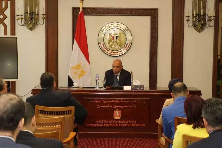 د. محمود عصمت: دعم وتطوير الشبكة القومية عملية مستمرة والكهرباء متاحة لكافة الاستخدامات