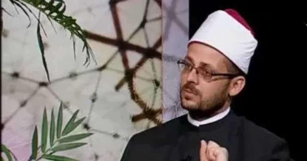 متى يكون الإنسان موثوقًا؟.. عالم بالأوقاف يجيب بقناة الناس