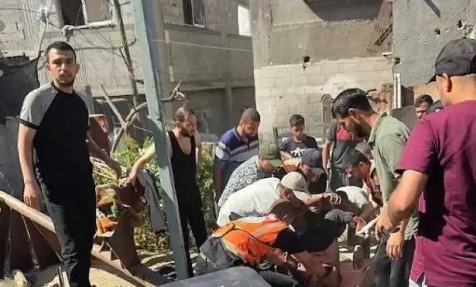 إصابة 3 صيادين فلسطينيين جراء إلقاء مسيّرة للاحتلال قنابل قرب ميناء غزة