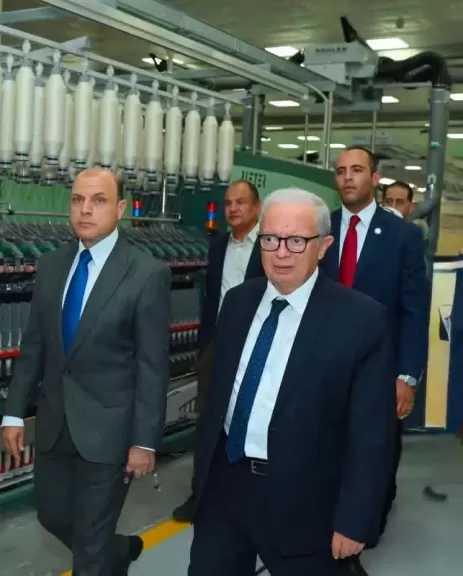 نائب رئيس الوزراء للشؤون الاقتصادية يجري جولة ميدانية بالمصانع الجديدة بشركة مصر للغزل والنسيج بالمحلة الكبرى