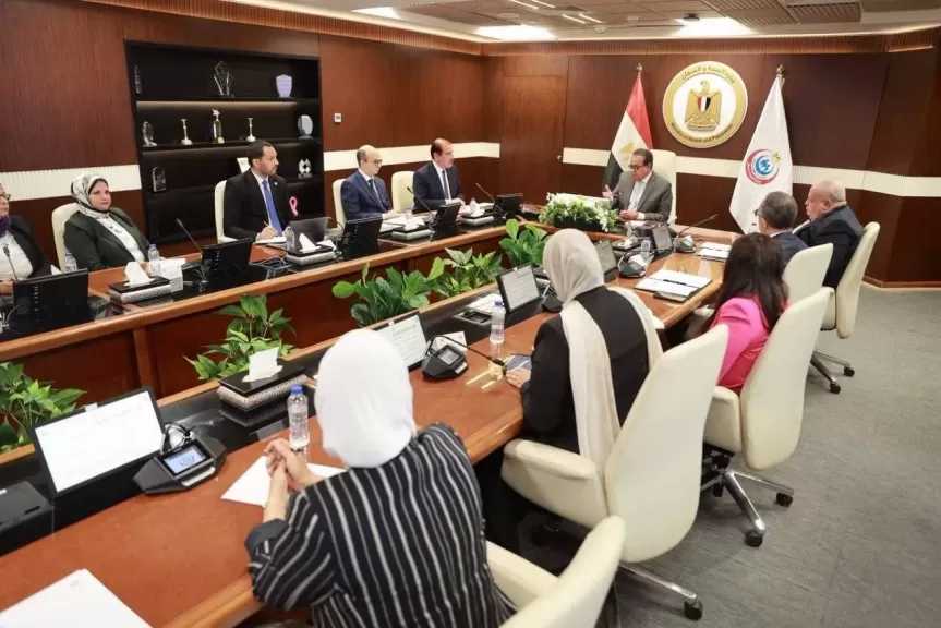 وزير الصحة يتابع أعمال الأمانة العامة للجنة الوطنية لنظم الغذاء والتغذية ويستعرض التقدم في الخطة التنفيذية