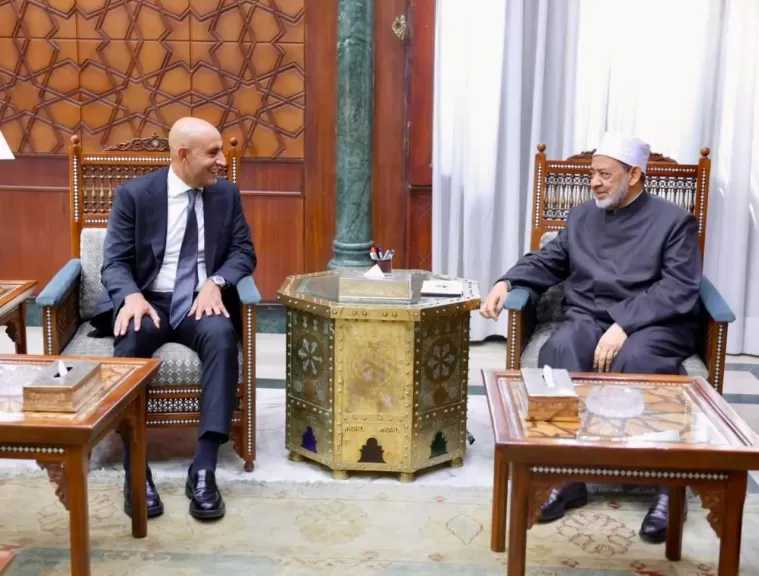 شيخ الأزهر يستقبل وزير التربية والتعليم.. ويؤكد: الاعتزاز باللغة العربية ركيزةٌ للحفاظ على الهوية
