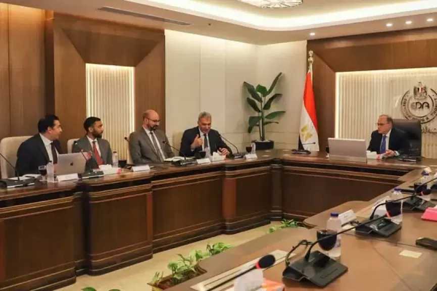 رئيس هيئة الدواء يستقبل مدير HVD مصر وإفريقيا لبحث تعزيز التعاون في مجال المستلزمات الطبية