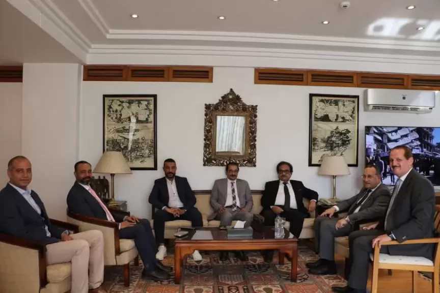وزير التعليم العالي القائم بأعمال وزير الثقافة يلتقي رئيس اتحاد الناشرين المصريين لبحث سبل تعزيز التعاون