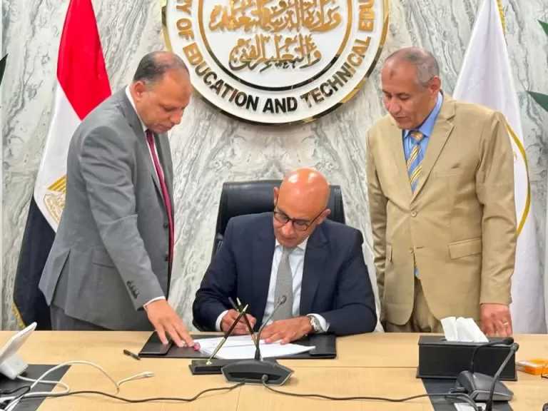 وزير التربية والتعليم يعتمد نتيجة امتحانات الثانوية العامة بنسبة نجاح 75.1% (النظام الجديد) و 72.1% (النظام القديم)