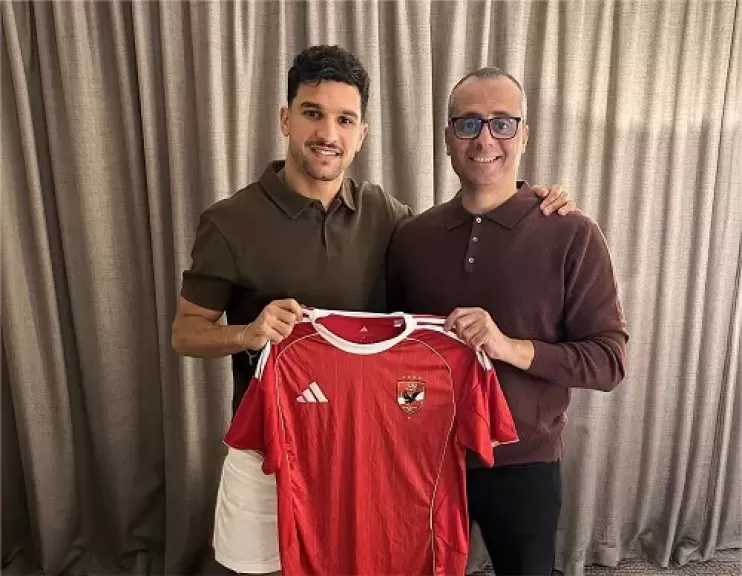 منصف بقرار: عموتة حسم قراري بالانتقال إلى الأهلي.. وهدفي العودة لمنتخب الجزائر