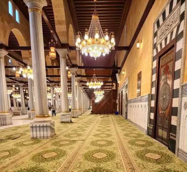 وزير الأوقاف يفتتح مسجد الإمام الحسين اليوم بعد تطويره وتغيير السجاد بالكامل